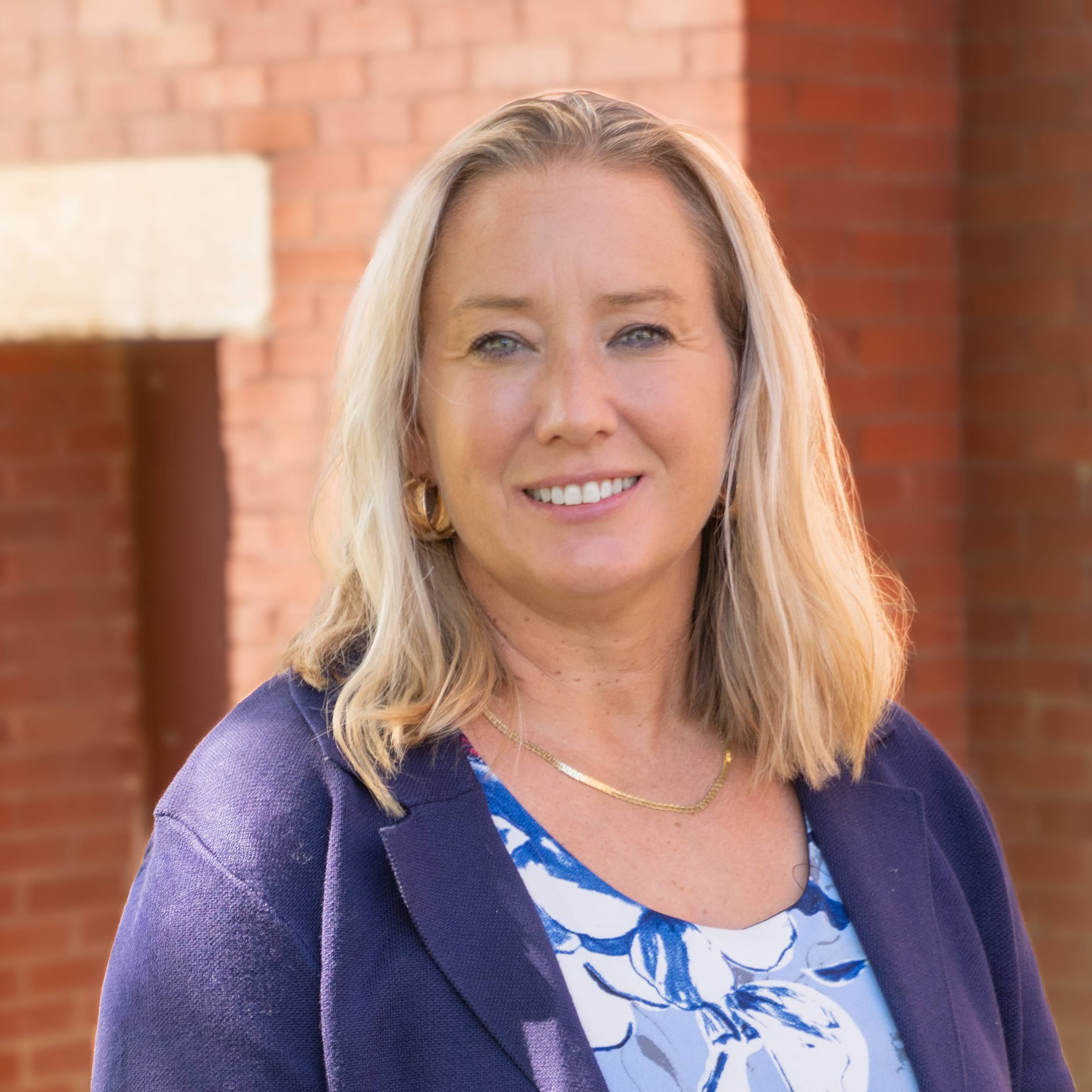 martha clamp j 2025 min